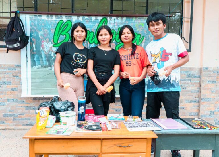 photo_5080466812885381343_y